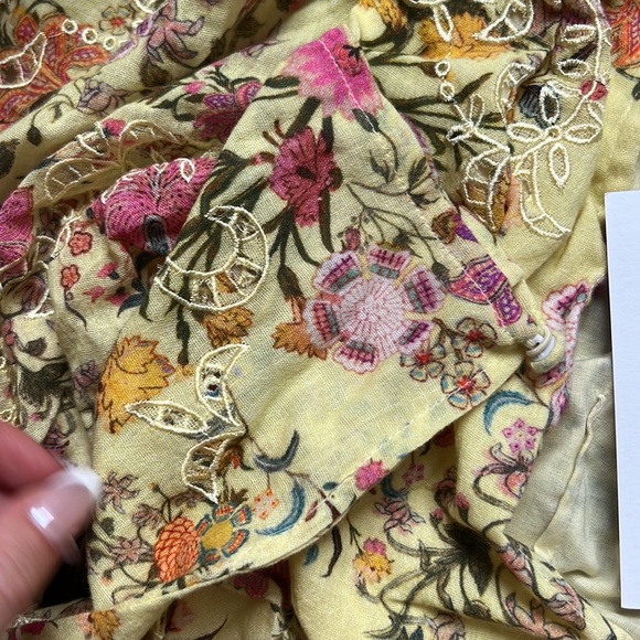 Hemant & Nandita Pria Top - Picture 4 of 6